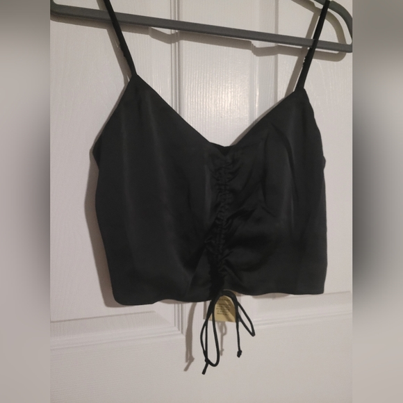 Vero Satin Tank Top - Picture 4 of 7